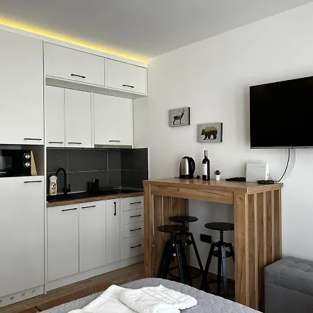 Aska - Hill Apartment